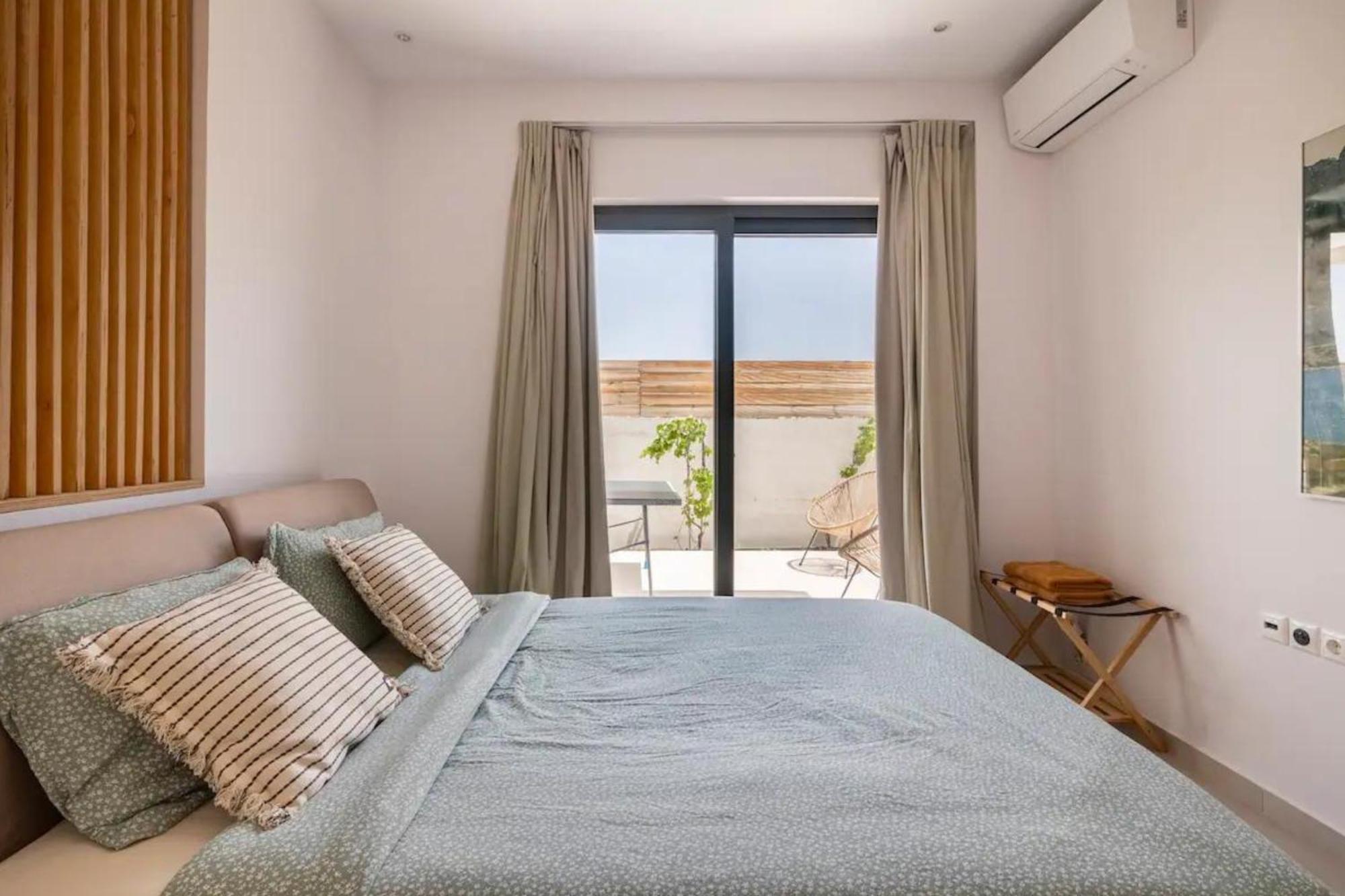 Villa Kala Loutraki - Private Pool & Sauna I Beach Ngoại thất bức ảnh